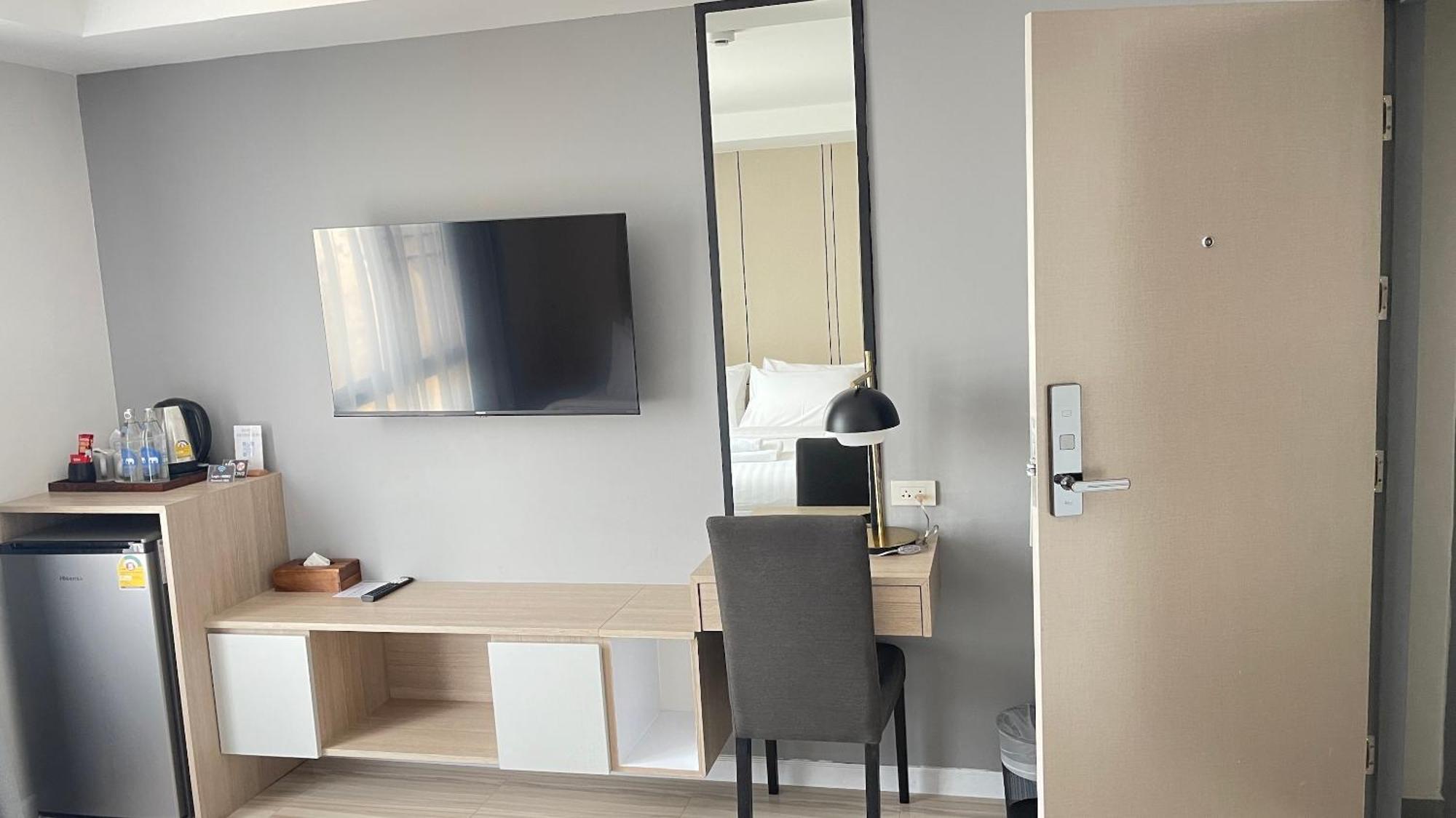 The Riski Hotel At Bangphlat Station Sha Bangkok Kamer foto