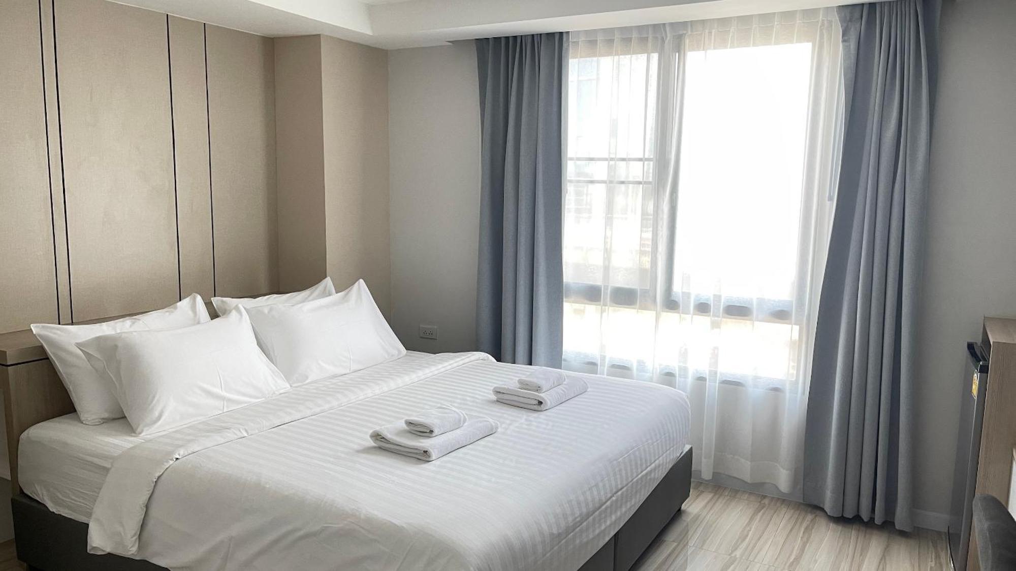 The Riski Hotel At Bangphlat Station Sha Bangkok Kamer foto